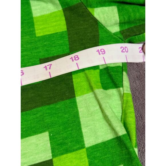 Mojang Minecraft Shirt Sleeve Green Creeper T-Shirt Youth Size 18/20 Causal Game - Picture 6 of 7